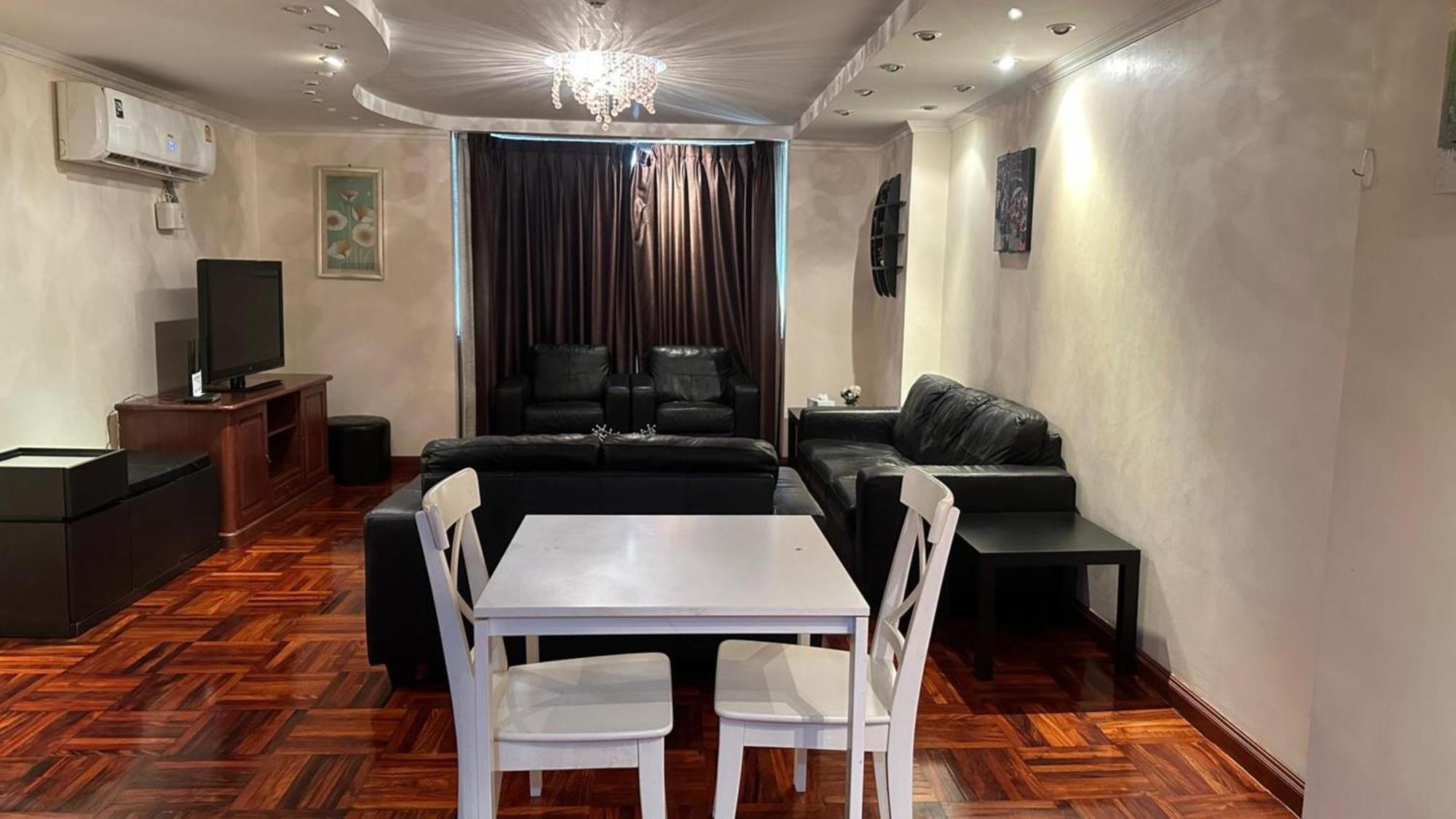 Omni Tower Nana Bangkok - Serviced Apartment On Sukhumvit Soi 4 Exterior foto