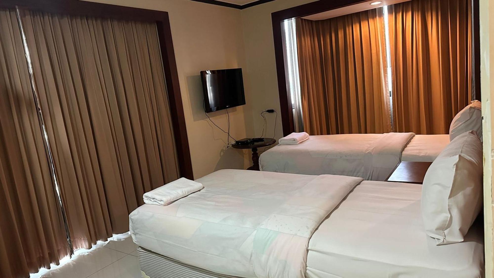 Omni Tower Nana Bangkok - Serviced Apartment On Sukhumvit Soi 4 Exterior foto
