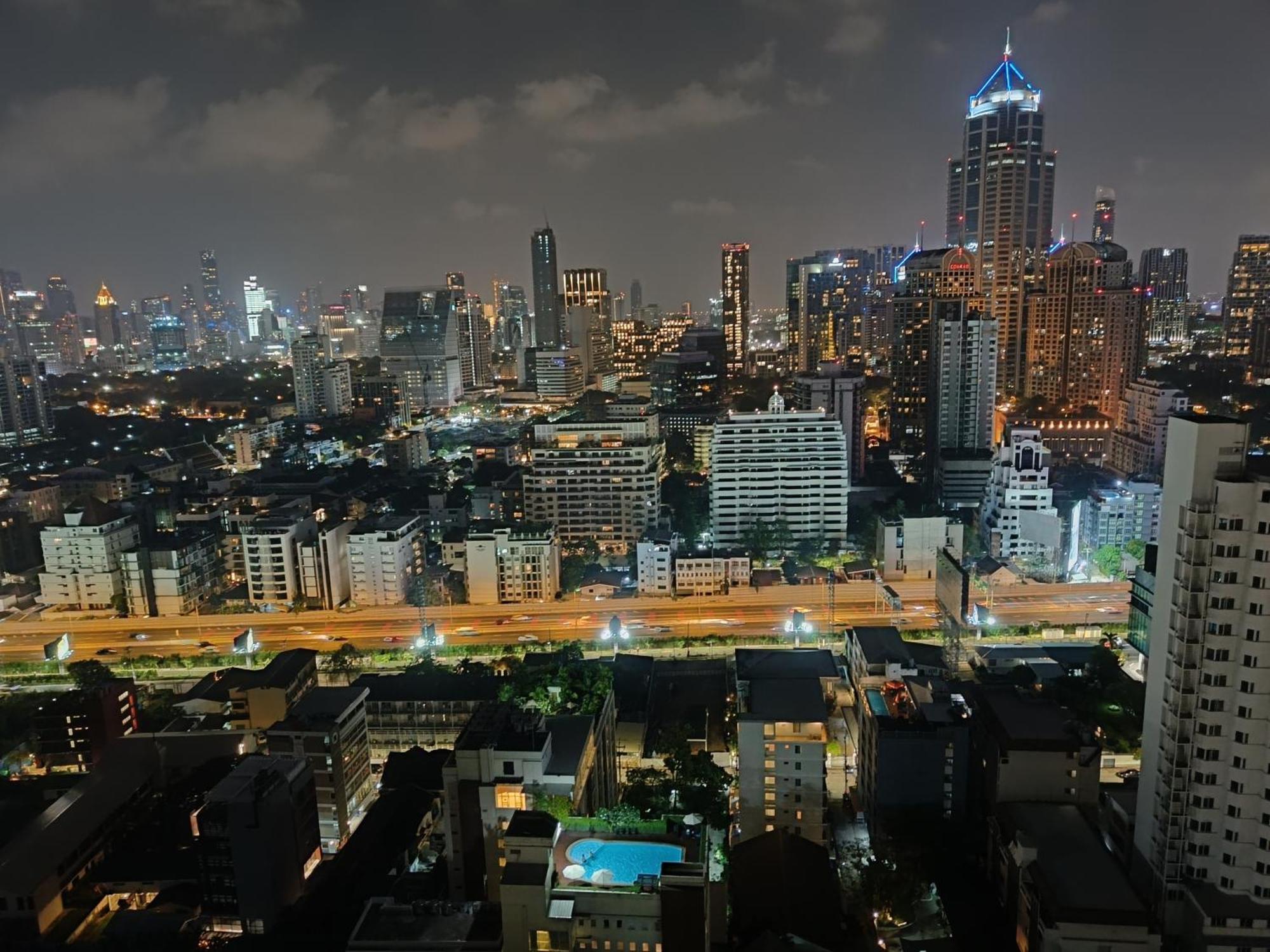 Omni Tower Nana Bangkok - Serviced Apartment On Sukhumvit Soi 4 Exterior foto