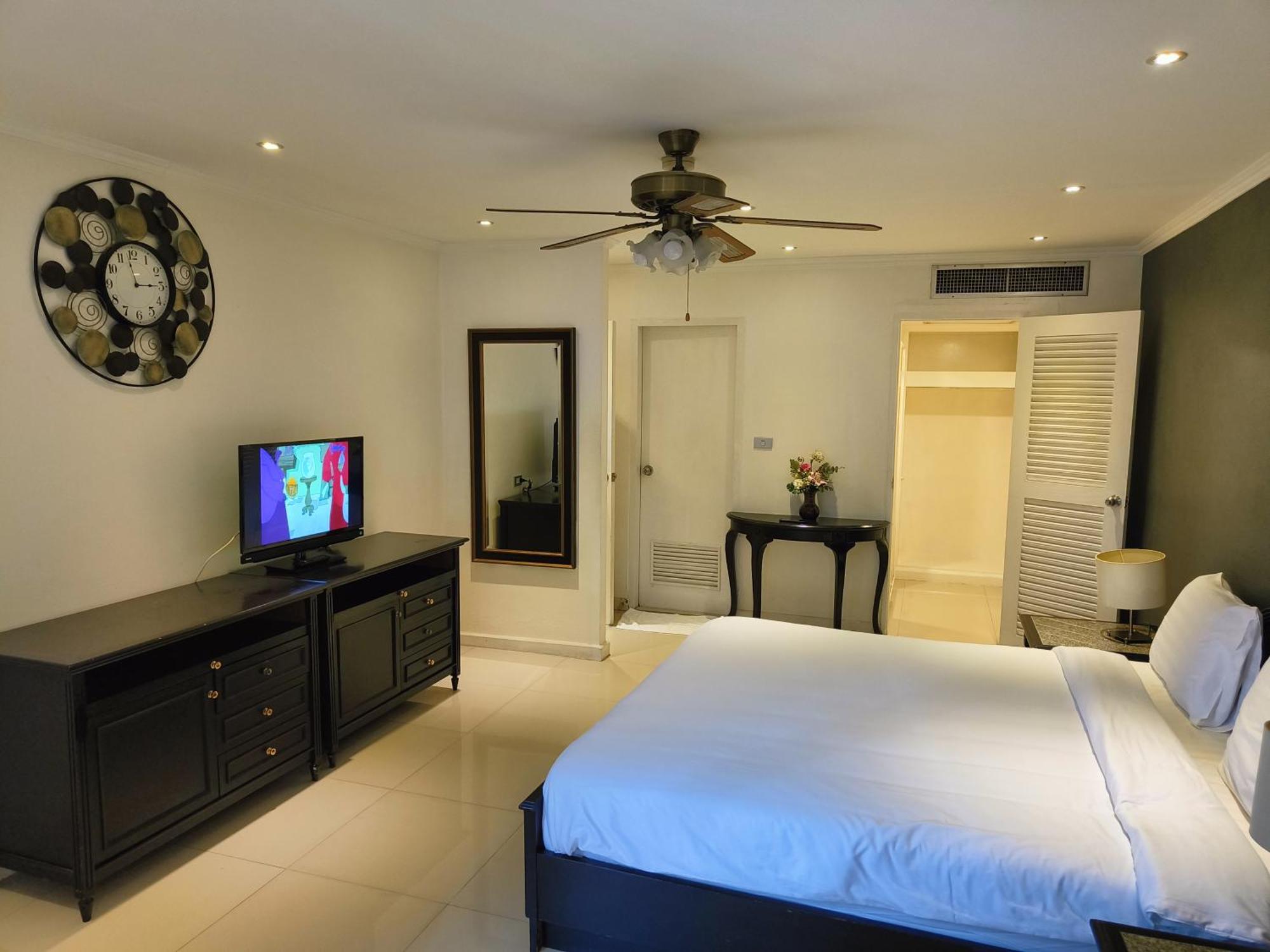 Omni Tower Nana Bangkok - Serviced Apartment On Sukhumvit Soi 4 Exterior foto