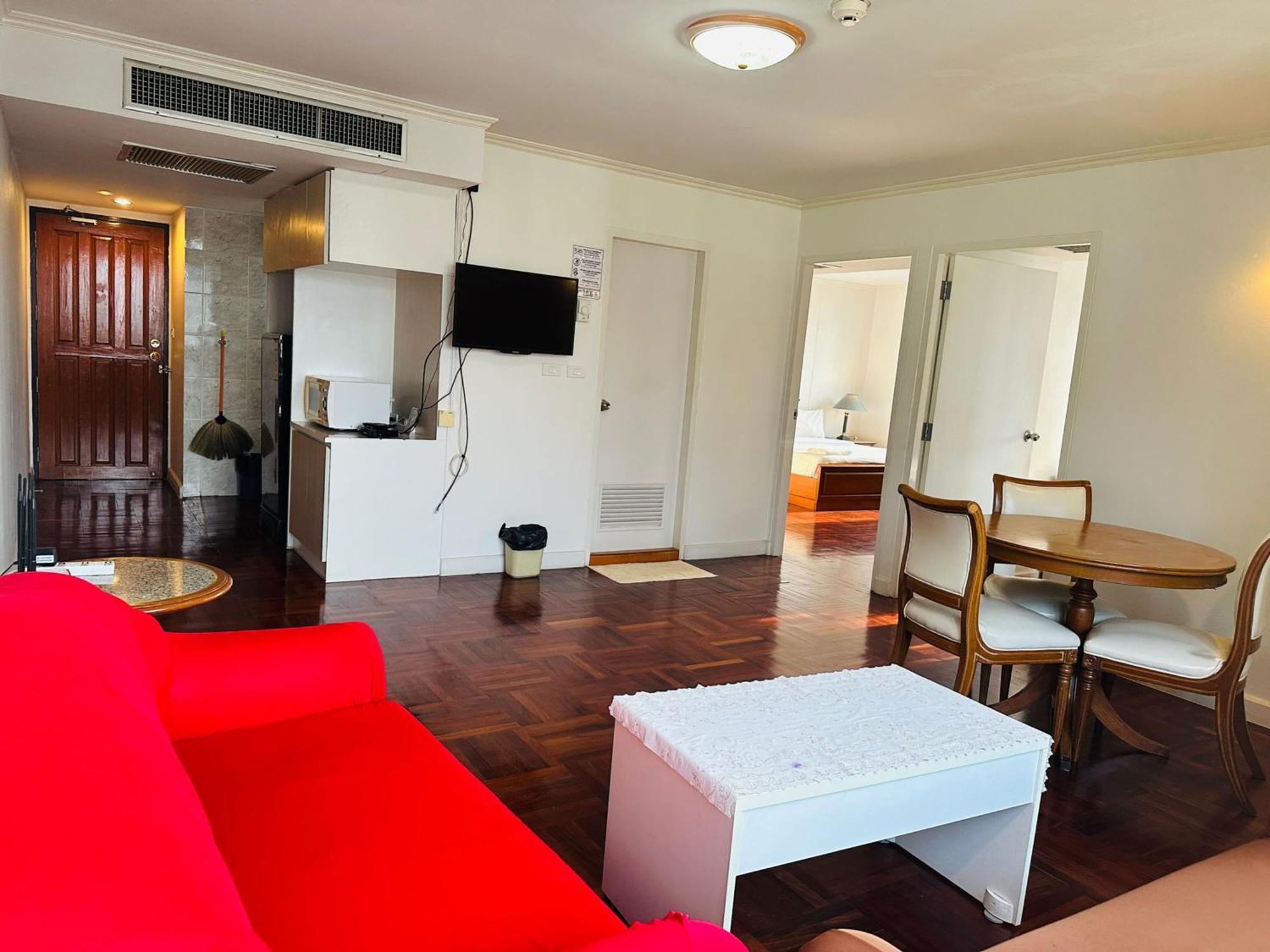 Omni Tower Nana Bangkok - Serviced Apartment On Sukhumvit Soi 4 Exterior foto