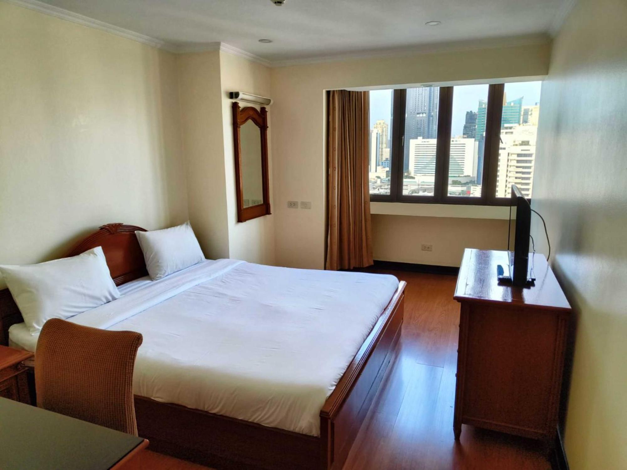 Omni Tower Nana Bangkok - Serviced Apartment On Sukhumvit Soi 4 Exterior foto
